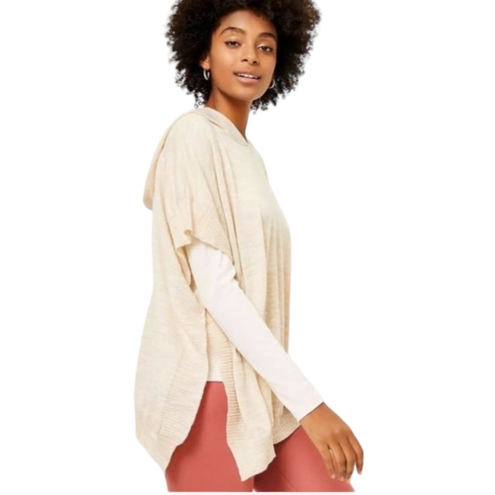 Ann Taylor LOFT Hooded Poncho NWT  (I)